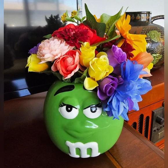 CUSTOM MADE BY MOSBYSTREASURES M&M'S Green and Red Faux Floral Accents - Picture 1 of 5